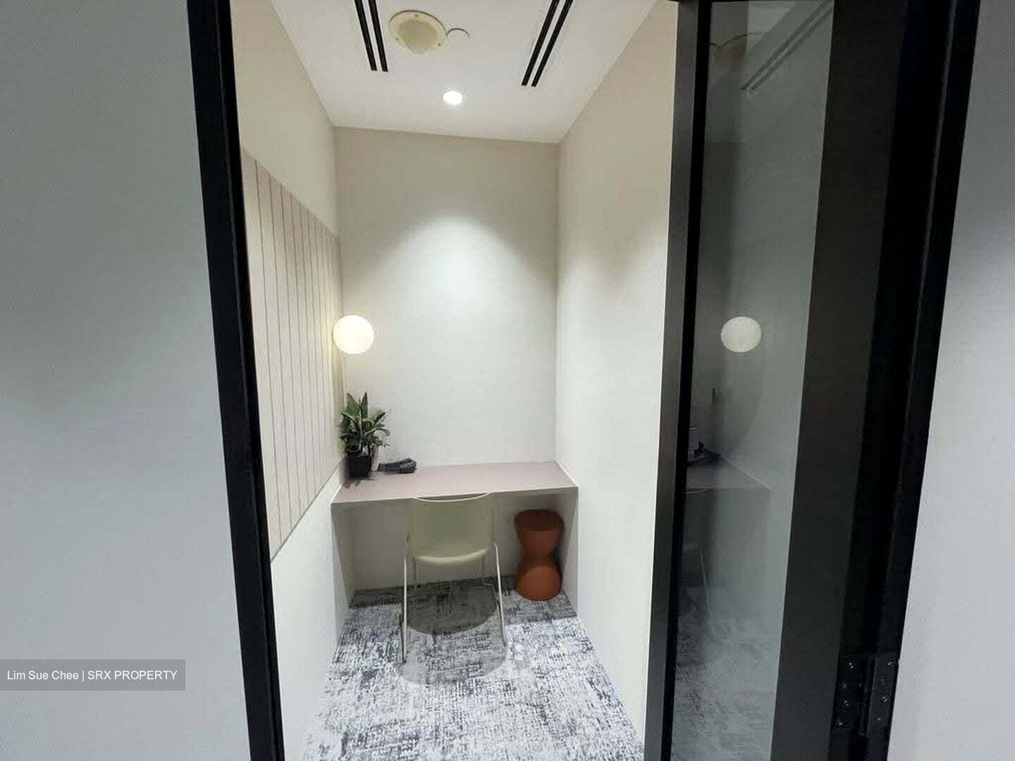 Sgx Centre Ii (D1), Office #636775521